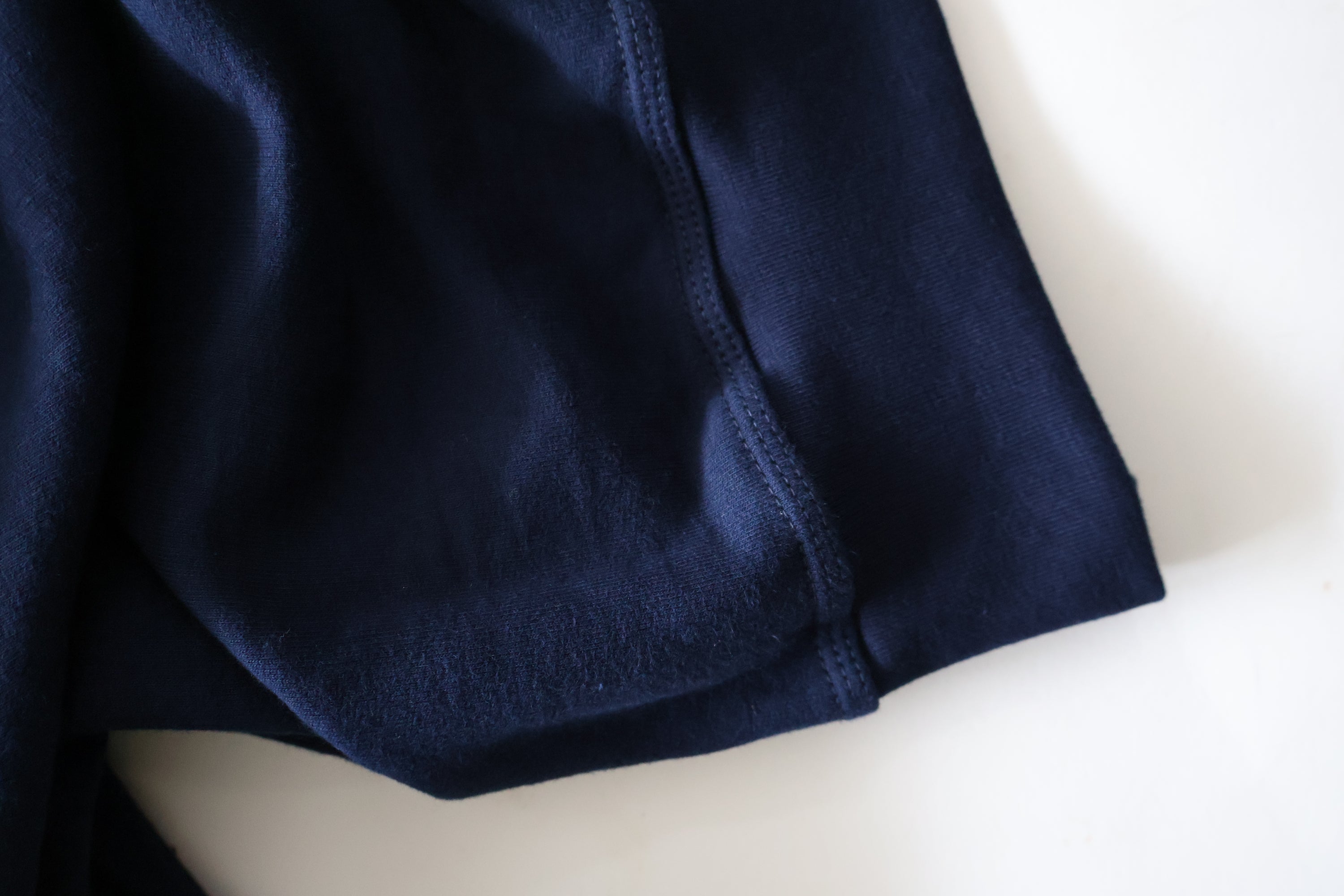 IZZY SEKKEI LOGO SWEATSHIRT