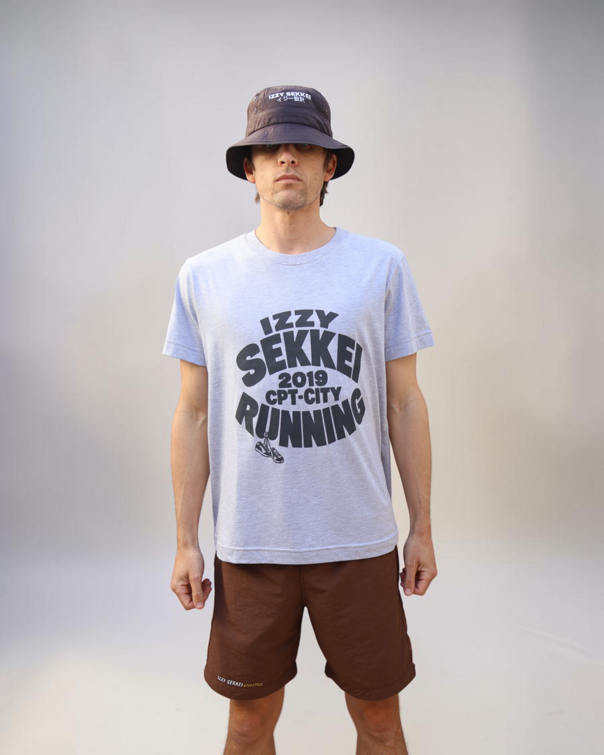 IZZY SEKKEI RUNNING T-SHIRT