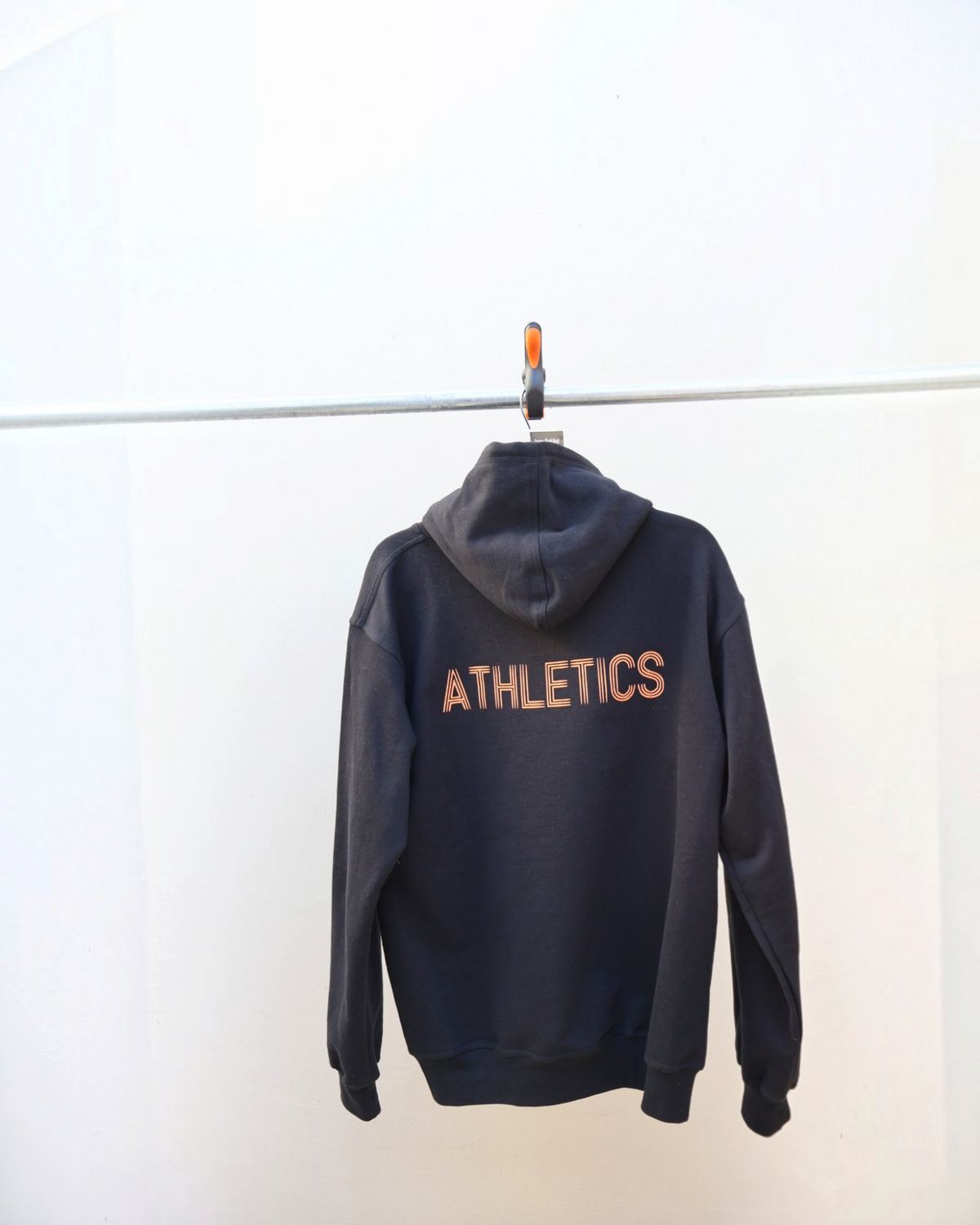 IZZY SEKKEI ATHLETICS HOODIE - BLACK