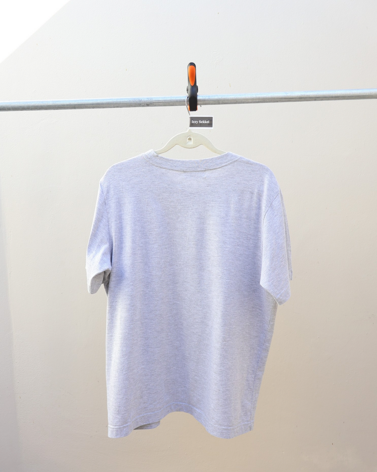 IZZY SEKKEI NEW LOGO T-SHIRT