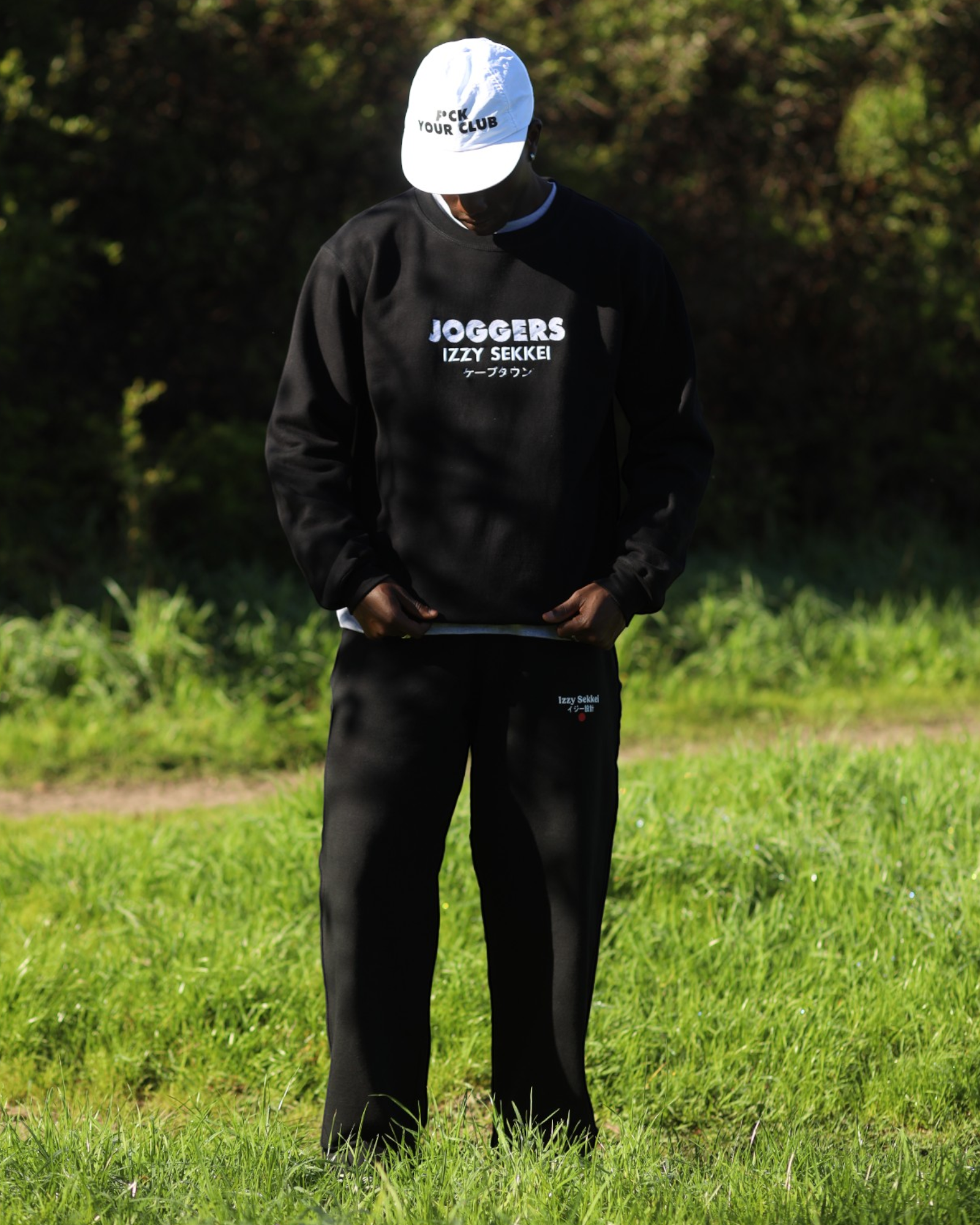 IZZY SEKKEI  JOGGERS SWEATSHIRT - BLACK