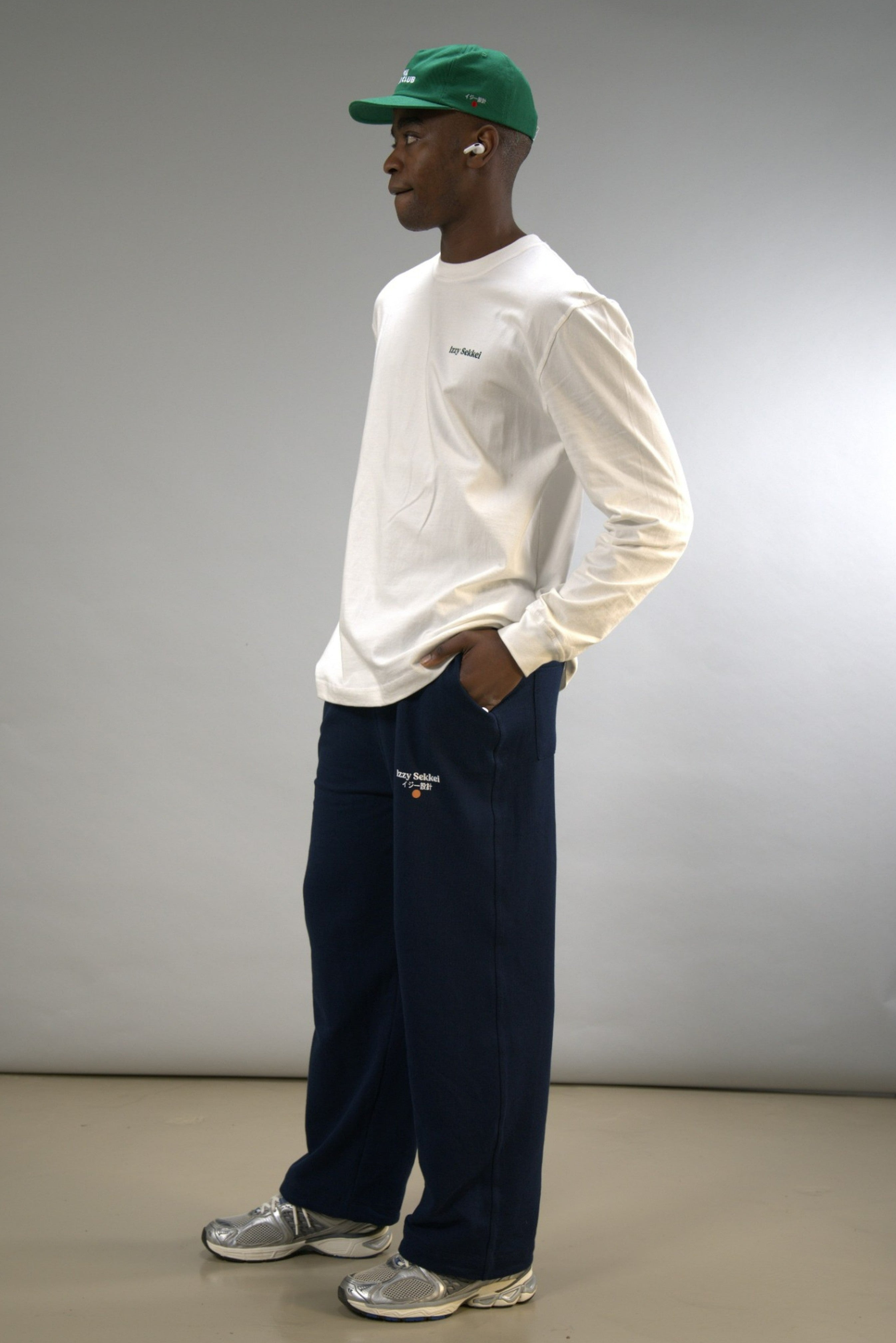 IZZY SEKKEI LOGO LONG SLEEVE T-SHIRT