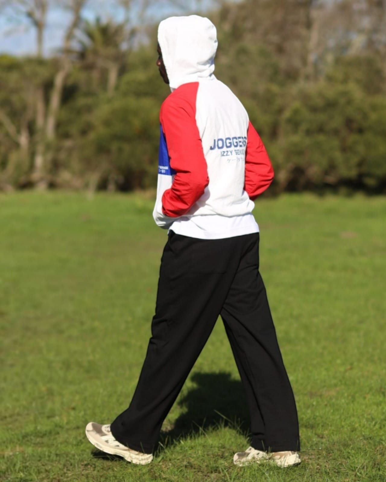 IZZY SEKKEI ZIP UP WINDBREAKER